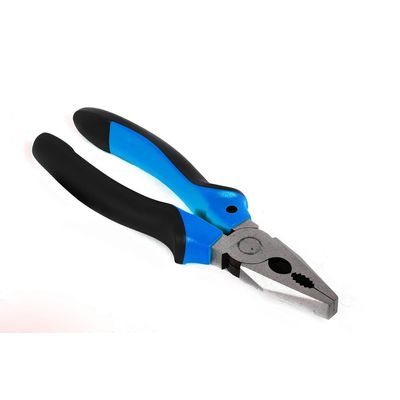 Alicate-universal-copia